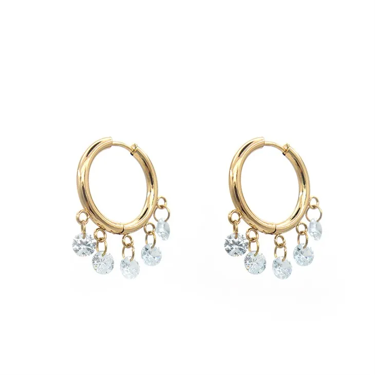 گولڈ ڈینٹی اسٹڈ بالیاں