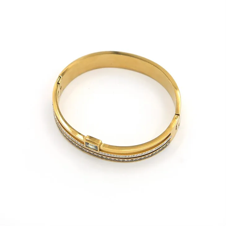 گولڈ اسٹار بولڈ بریسلیٹ