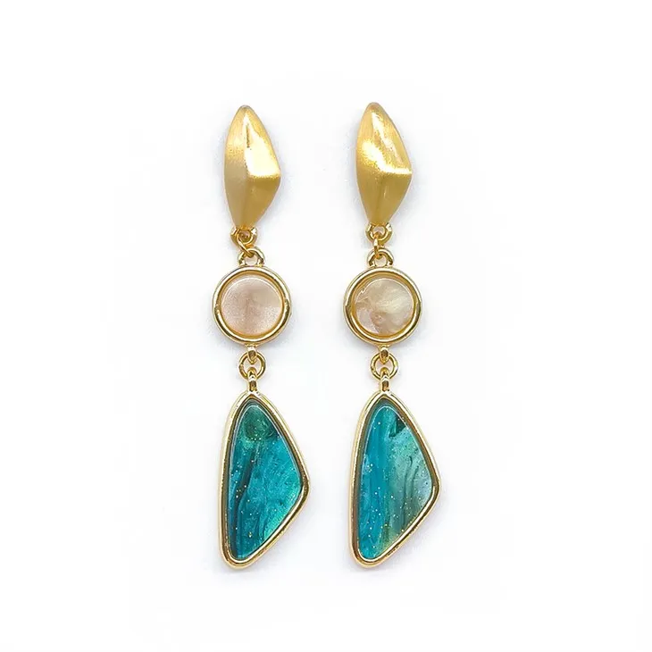 خواتین کے لیے اوشین اسٹڈ بالیاں